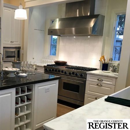 Viking Appliances On Set Of 