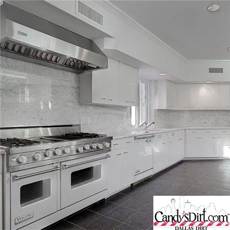 1953 Quincy Jones Refreshed With Viking Appliances