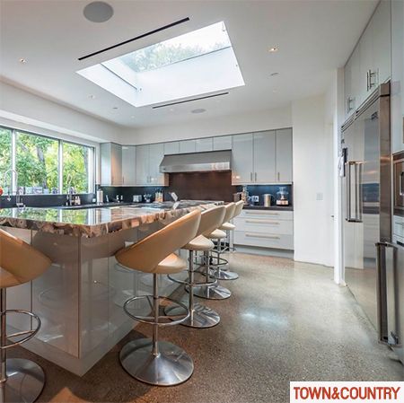 Take A Sneak Peek At Chelsea Handler's Gorgeous Viking Kitchen