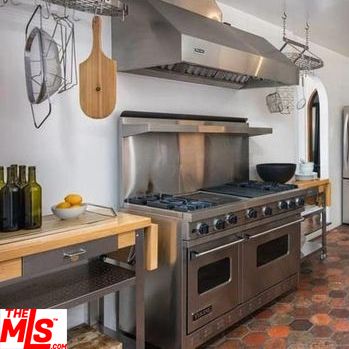 ‘Grey's Anatomy' Star Ellen Pompeo Lists Spanish Stunner In Los Angeles