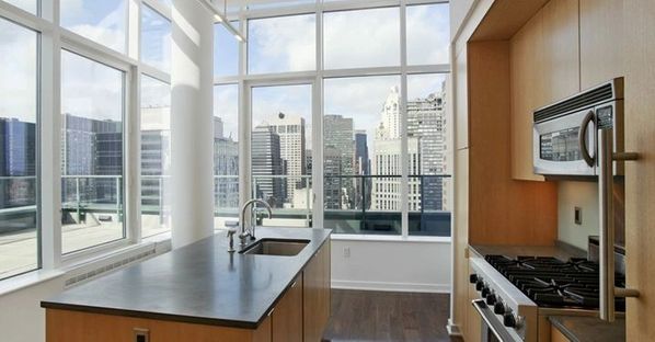 Hello! Magazine Features Gayle King's Viking Kitchen