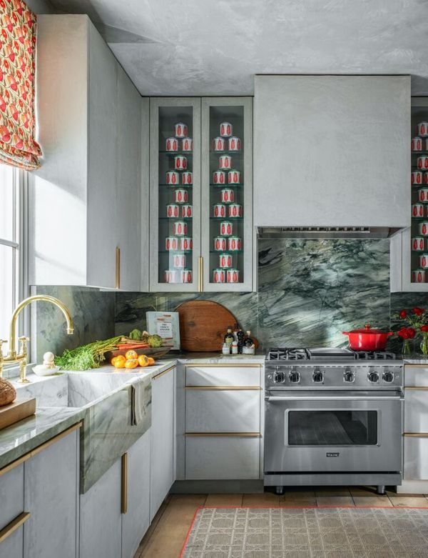 Viking Featured in Flower Magazine