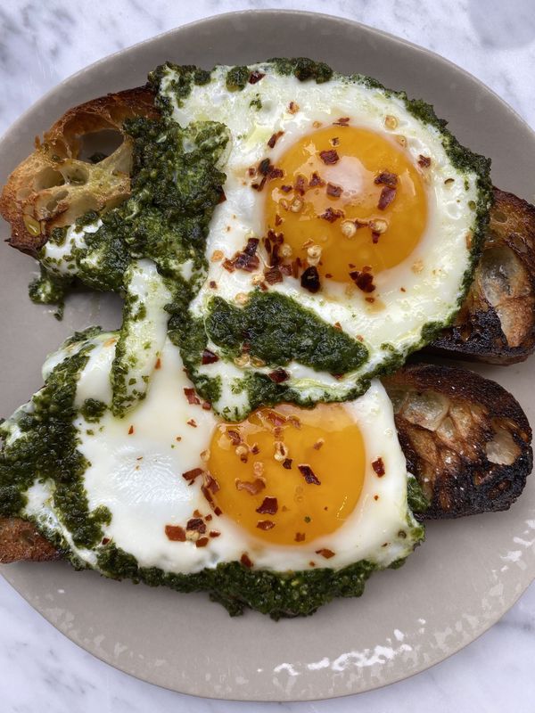 Pesto Eggs