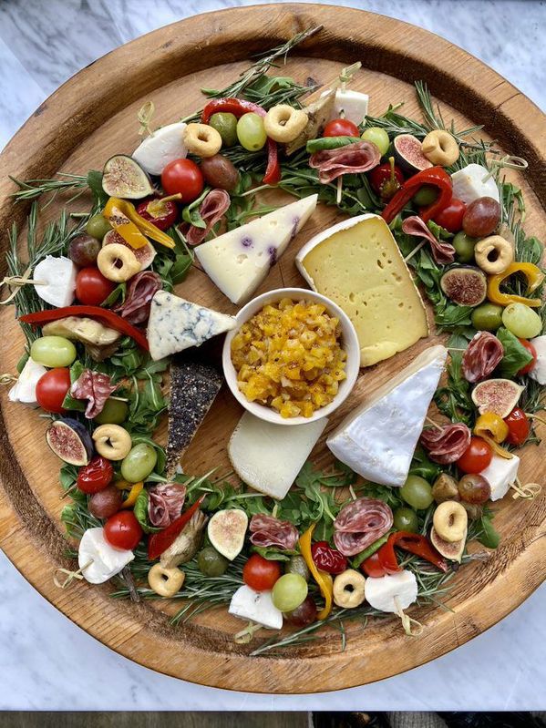 Holiday Charcuterie Wreath
