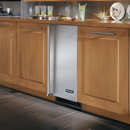 Two Options for Restaurant-Quality Ice at Home